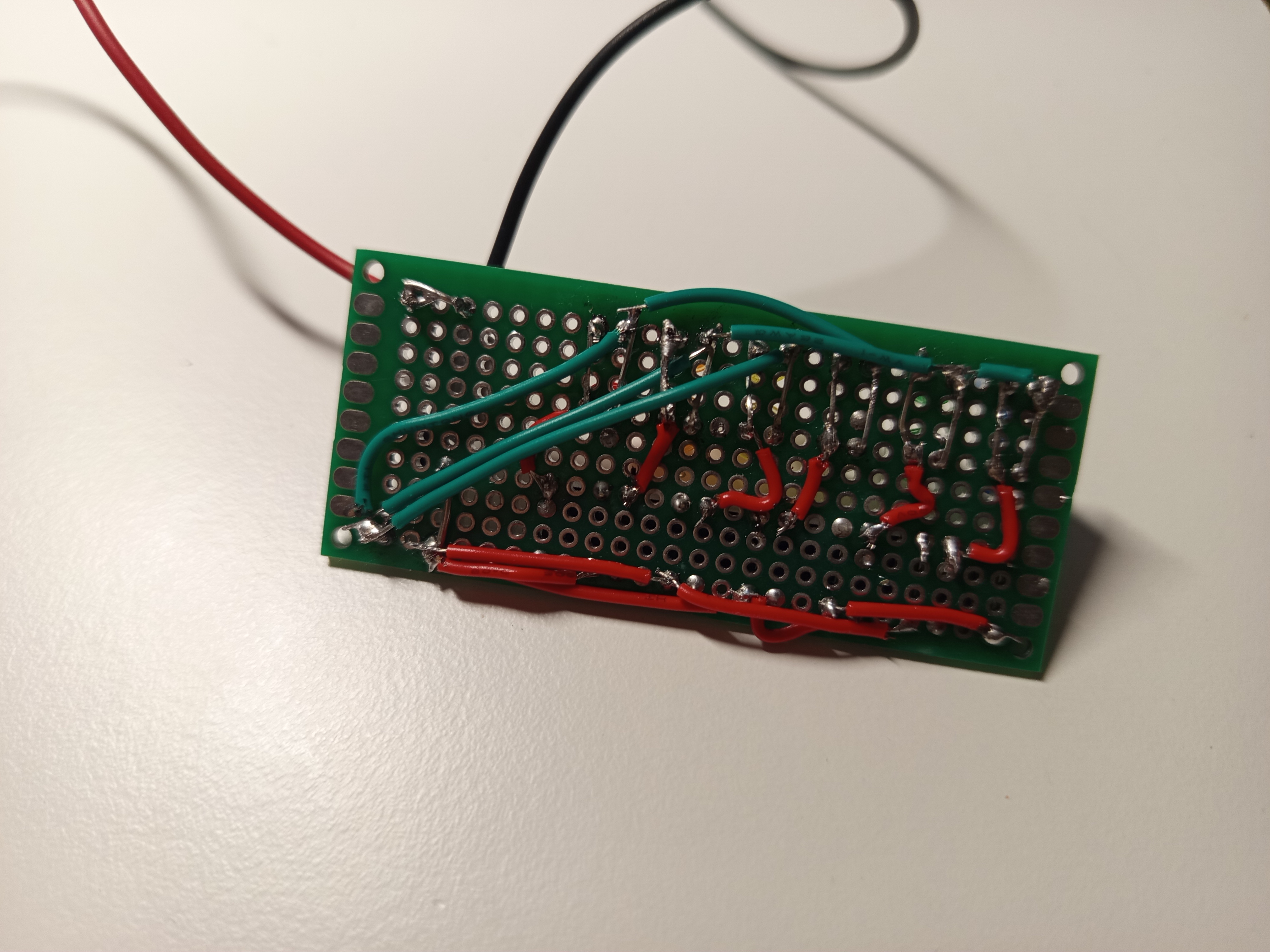 💡 6ti tlačítkový test LED - zapojení