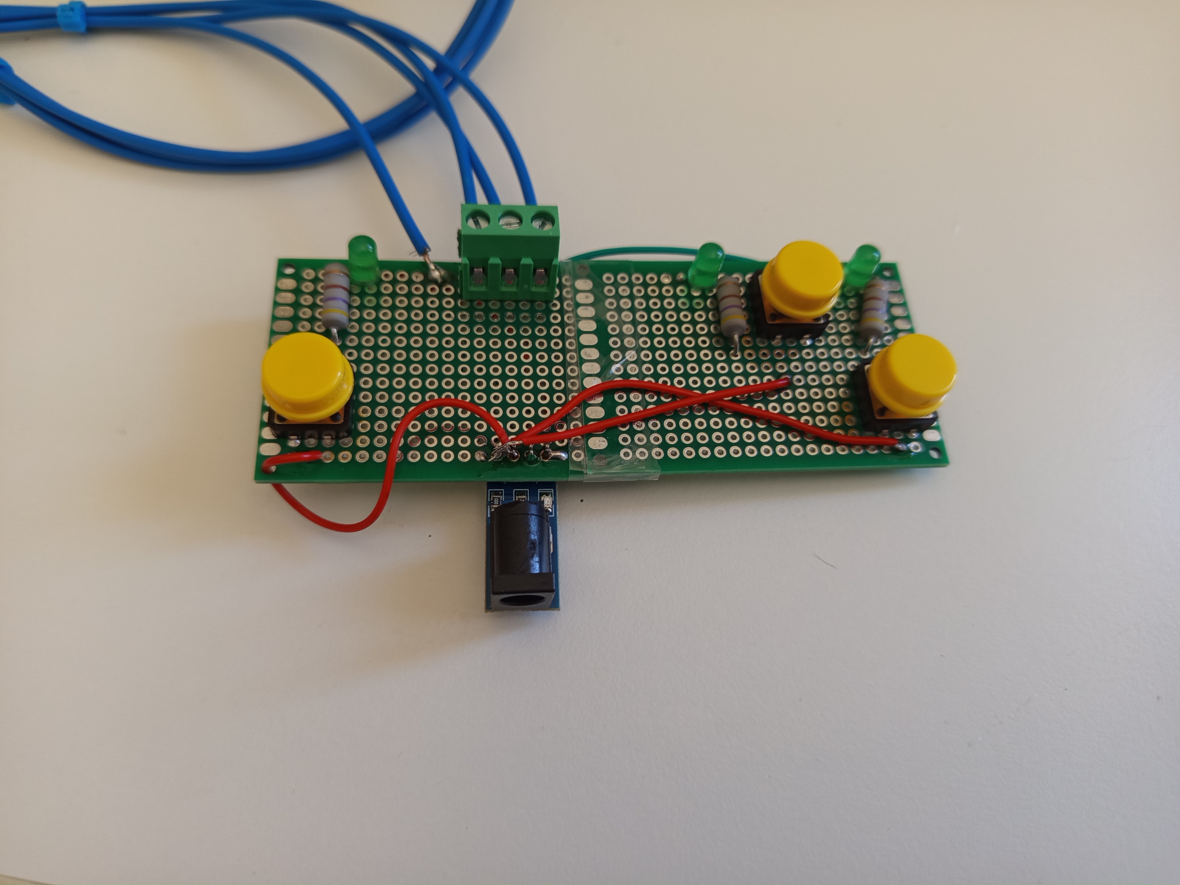 🎮 RC Autíčko v1.0 - Ovladač